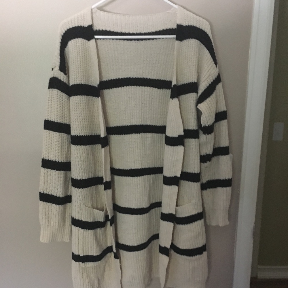 Cream and black striped cardigan - Size XL